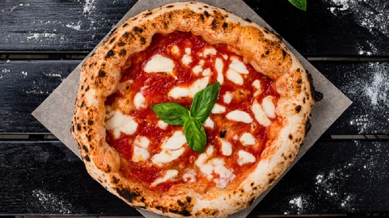 Neapolitan Pizza Vs Margherita Pizza Cooking Method